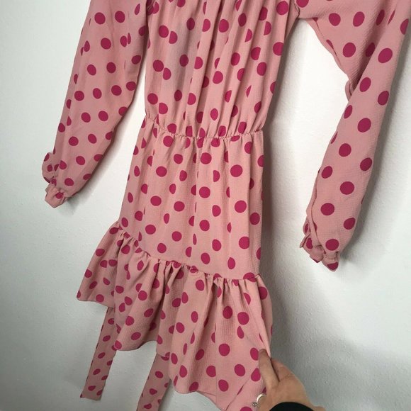 PrettyLittleThing Dusty Pink Polka Dot Shift Dress - Picture 2 of 8